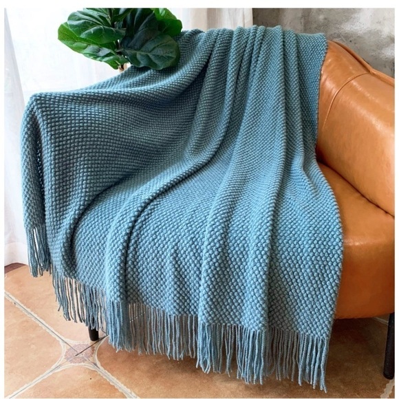 Cozy Knit Turquoise Teal Fringe Warm Blanket/Shawl for Couch/Bedroom/Dorm/Patio - Picture 1 of 16